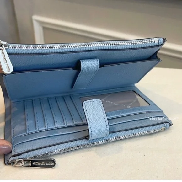 ✨NWOT Michael Kors double zipper wristlet wallet - Picture 2 of 8